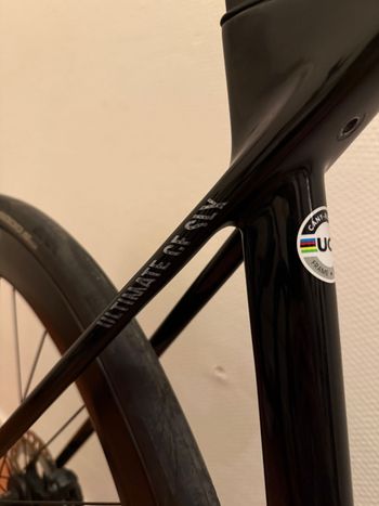 Brugt Canyon Ultimate CF SLX 8 eTap 2023 2023 Road & Gravel — billede 5 af 6