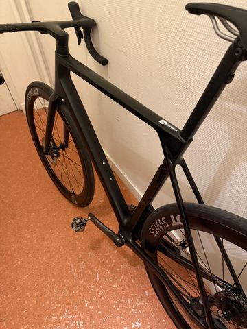 Gebrauchtes Canyon Ultimate CF SLX 8 eTap 2023 2023 Road & Gravel, Schwarz — Bild 6 von 6