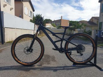 Used Orbea OCCAM M30 2021 2021 Mountainbike, Black, 29 — image 3 of 4