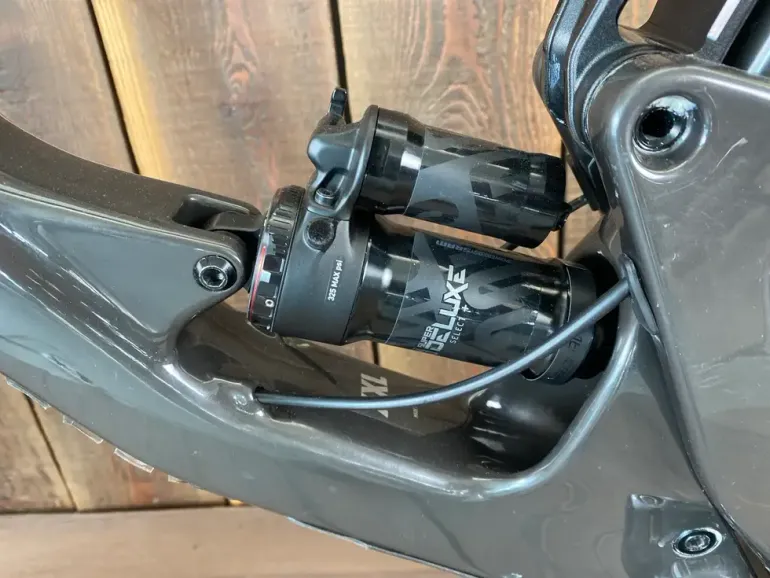 Used Santa Cruz Hightower C 2022 Mountainbike, Black — image 10 of 12