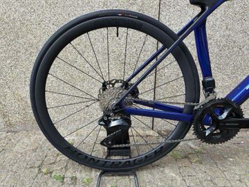 Brugt Trek Madone SL 6 Gen 8 2025 2025 Road & Gravel — billede 2 af 6