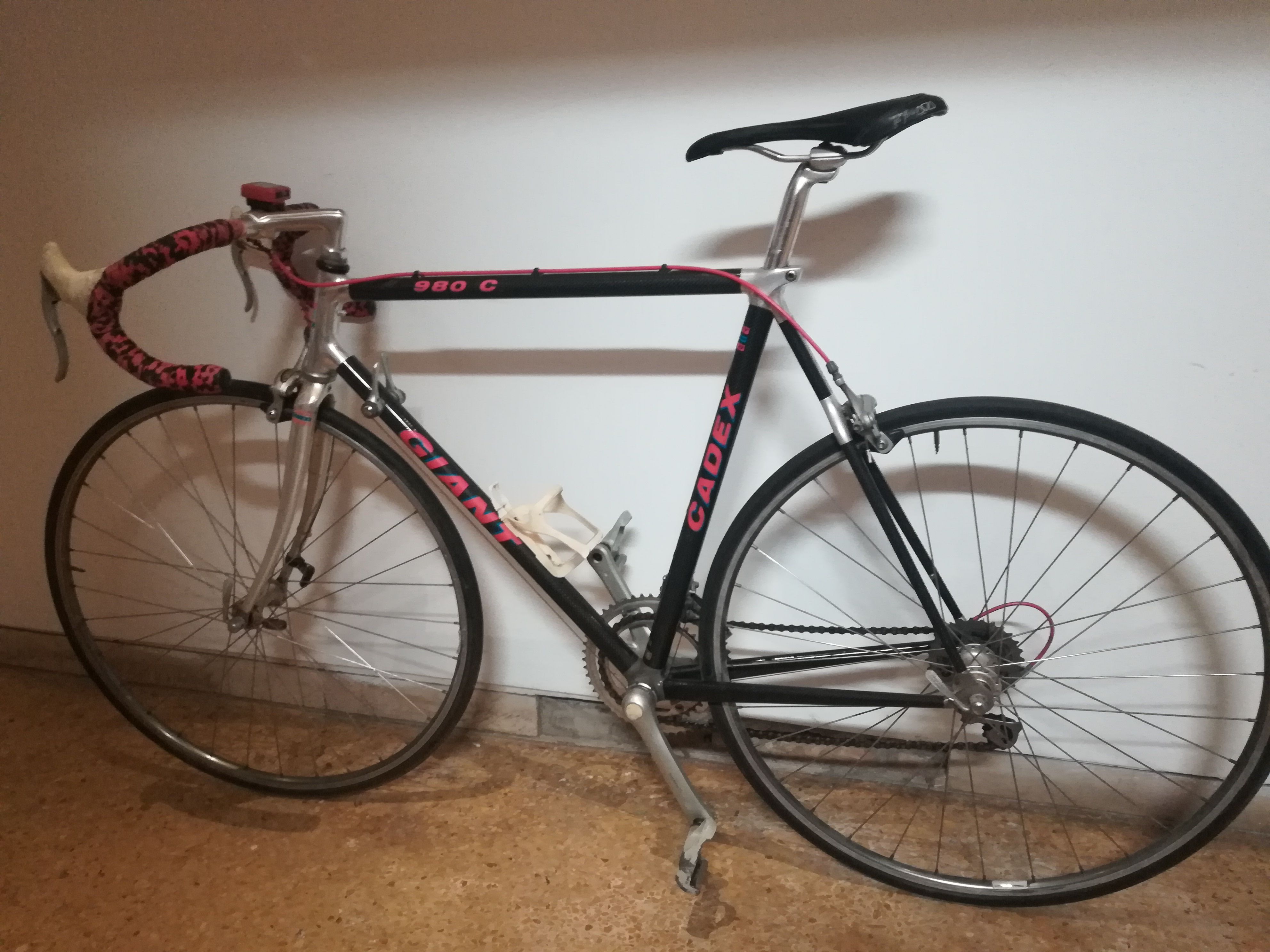 GIANT CADEX 980C vintage アルテとデュラのミックスコンポ Giant Cadex 980C 52cm Shimano 105 €250 – Retro Bike Rotterdam