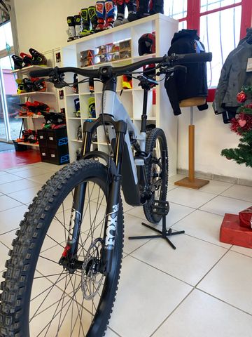 Used Focus JAM² SL 8.8 2023 2023 Mountainbike, Light Gray, 29 — image 2 of 6