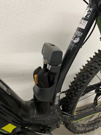 Used Giant Dirt-E+ 2 2018 2018 Mountainbike, Green, 27.5 — image 10 of 12