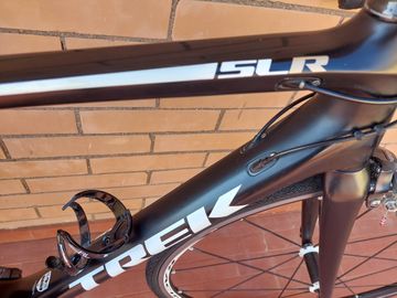Trek Émonda SLR 6 2017 2017 Road & Gravel usato, Nero — immagine 3 di 5