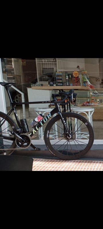 Used Factor O2 VAM SRAM Force eTap AXS 2023 2023 Road & Gravel