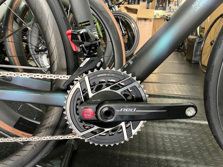 Scott Addict RC Ultimate 2025 Road & Gravel usato, Nero — immagine 4 di 9