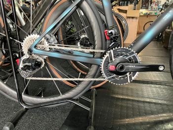 Scott Addict RC Ultimate 2025 Road & Gravel usato, Nero — immagine 3 di 9