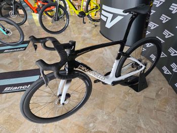Brugt Pinarello F7 ULTEGRA Di2 2024 2024 Road & Gravel — billede 6 af 7
