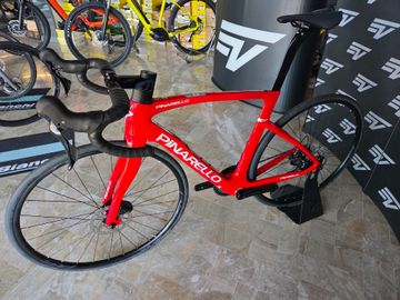 Used Pinarello F1 2025 Road & Gravel, Red — image 6 of 6