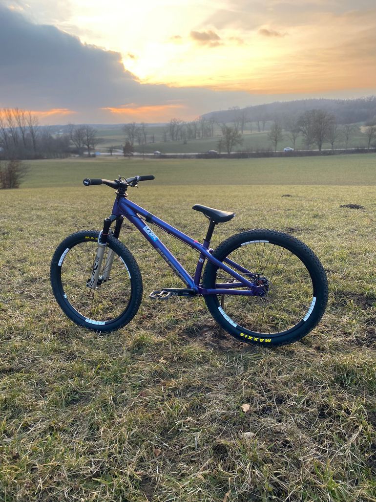 Used Airdrop Fade 2024 Mountainbike, Violett — image 4 of 6