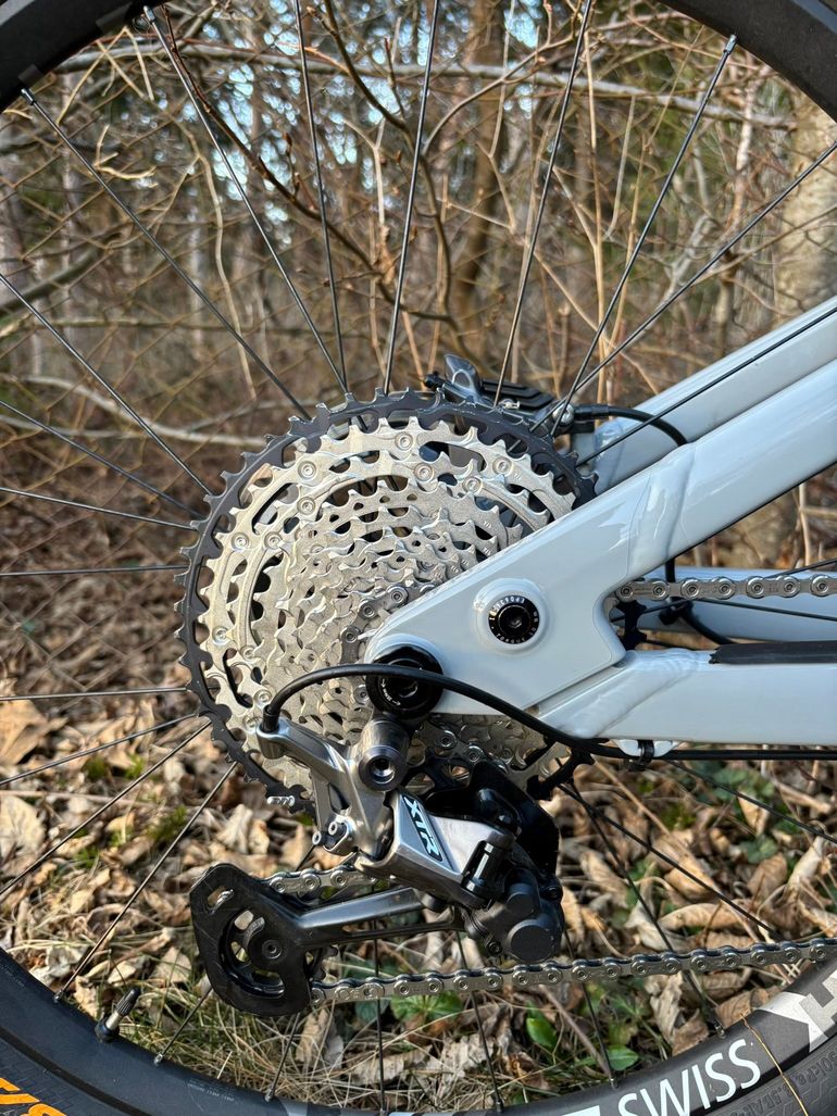 Gebrauchtes Canyon Spectral:ON CF 9 2021 2021 Mountainbike, Hellgrau, 29, 27.5 — Bild 2 von 20