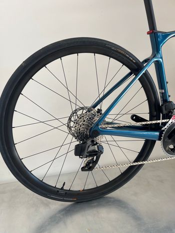 Tweedehands Giant Defy Advanced E+ Elite 2 2025 2025 Road & Gravel — afbeelding 2 van 10