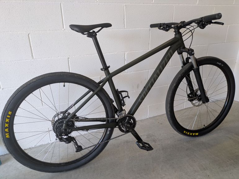 Used Specialized Rockhopper Sport 29 2023 2023 Mountainbike — image 1 of 3