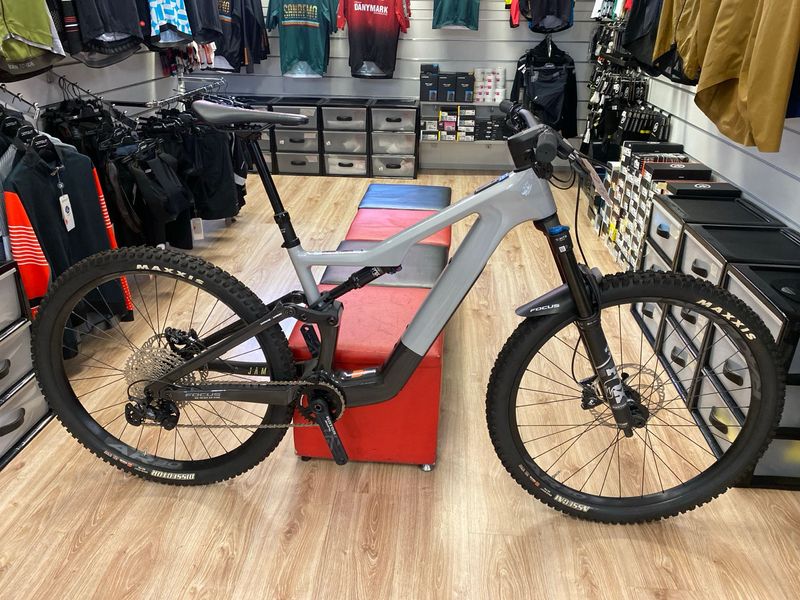 Used Focus JAM² SL 8.8 2023 2023 Mountainbike, Light Gray, 29 — image 1 of 4