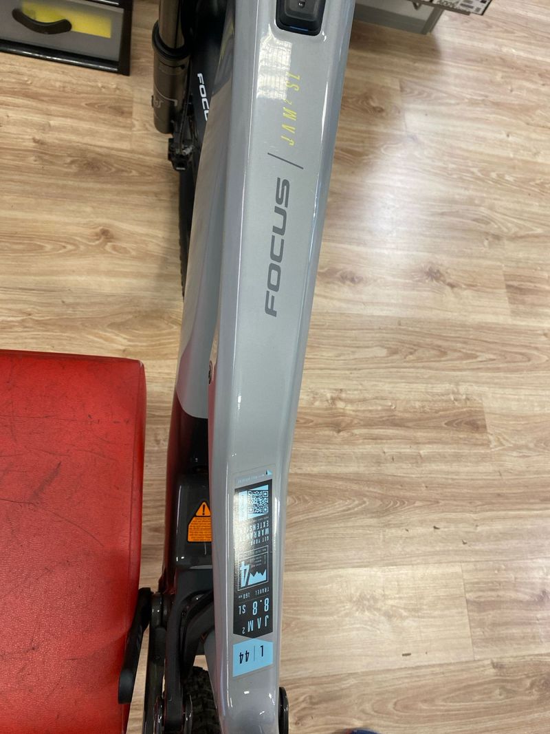 Used Focus JAM² SL 8.8 2023 2023 Mountainbike, Light Gray, 29 — image 4 of 4