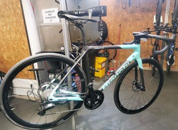 Used Bianchi Pro Racing Team Special edition frame kit 2023 2023 Road & Gravel