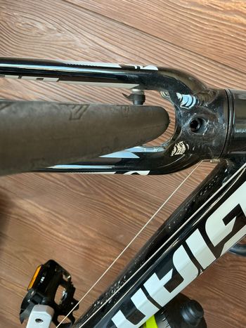 Used Giant Defy 2 Disc 2016 2016 Road & Gravel, White — image 3 of 16