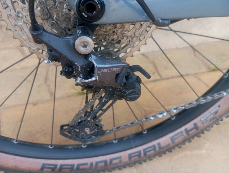Used Canyon Lux Trail CF 6 2024 2024 Mountainbike, Light Gray, 29 — image 3 of 5
