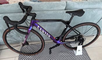 Used Canyon Inflite CF SL 5 2025 2025 Road & Gravel — image 1 of 3
