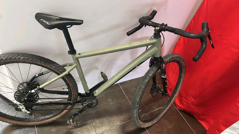 Used RIVERSIDE SRAM Rival AXS / Fulcrum RR 900 Wheels Gravel Bike GCR 2022 2022 Road & Gravel, Green — image 1 of 6