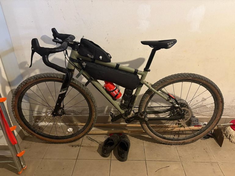 Used RIVERSIDE SRAM Rival AXS / Fulcrum RR 900 Wheels Gravel Bike GCR 2022 2022 Road & Gravel, Green — image 3 of 6