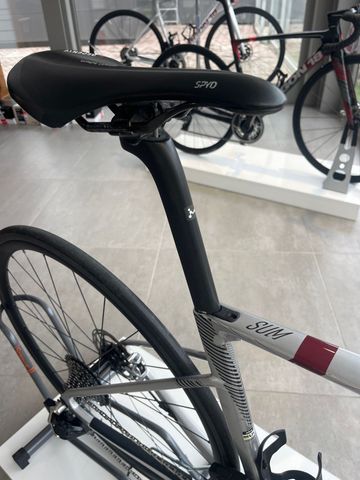 Argon 18 Sum SRAM RED AXS 2024 Road & Gravel d'occasion — image 4 sur 5