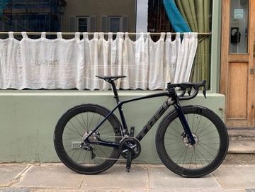 Brugt Trek emonda slr 2022 Road & Gravel — billede 2 af 3