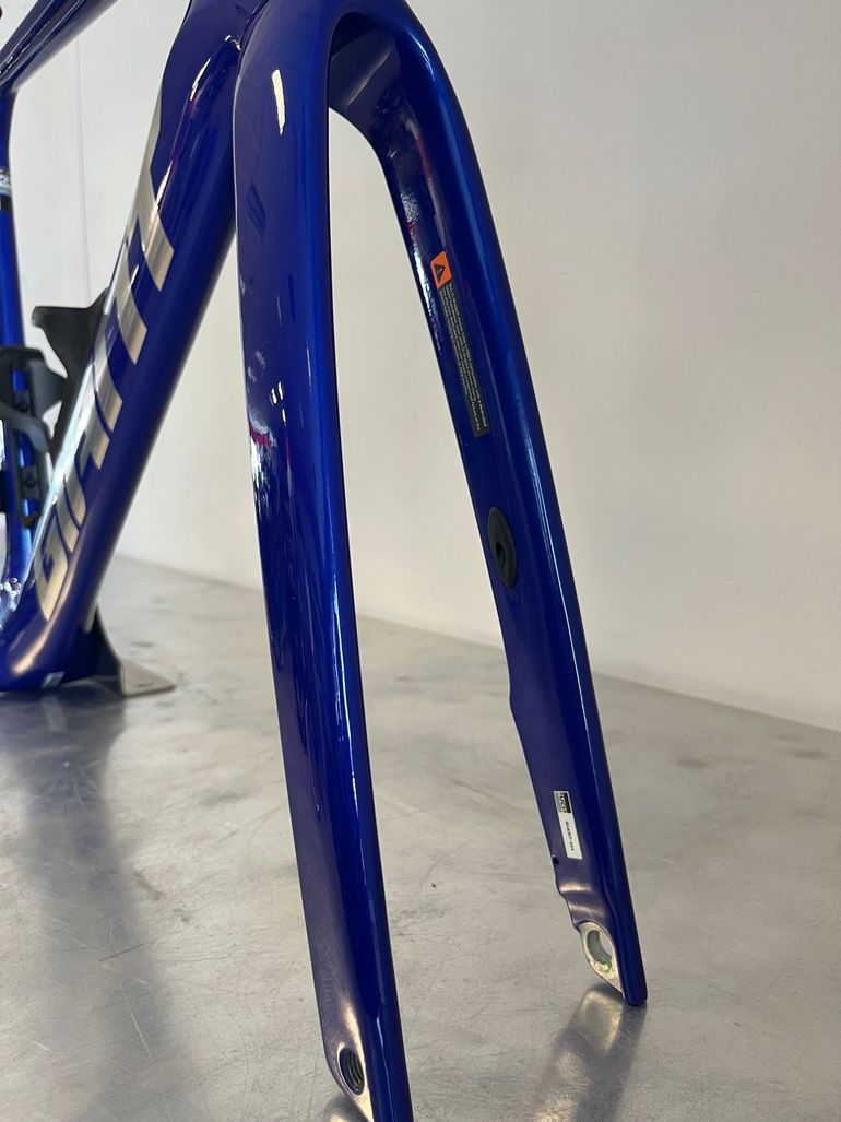 Used Giant Propel Advanced 1 2024 Frameset 2024 Road & Gravel, Blue — image 6 of 6