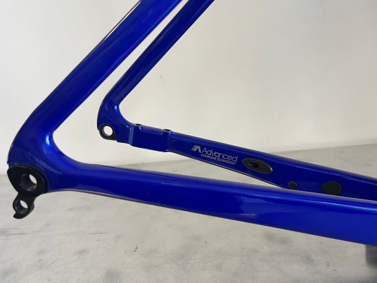 Used Giant Propel Advanced 1 2024 Frameset 2024 Road & Gravel, Blue — image 4 of 6