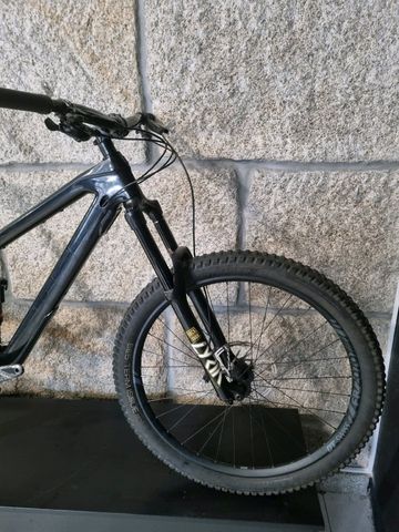 Trek Slash 9.8 GX 2022 2022 Mountainbike usato, Nero — immagine 6 di 6