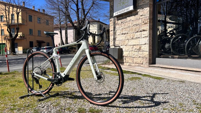 Used CUBE NUROAD HYBRID C:62, RACE 400X 2025 2025 Road & Gravel, White — image 1 of 7