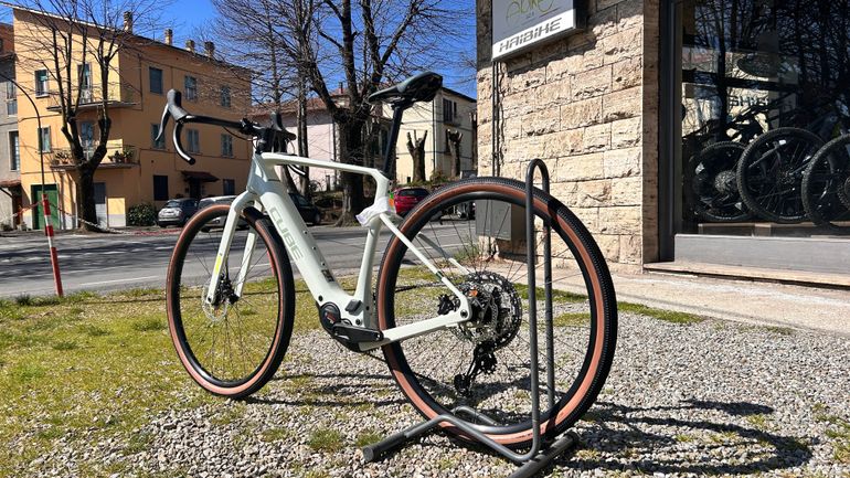 Used CUBE NUROAD HYBRID C:62, RACE 400X 2025 2025 Road & Gravel, White — image 7 of 7