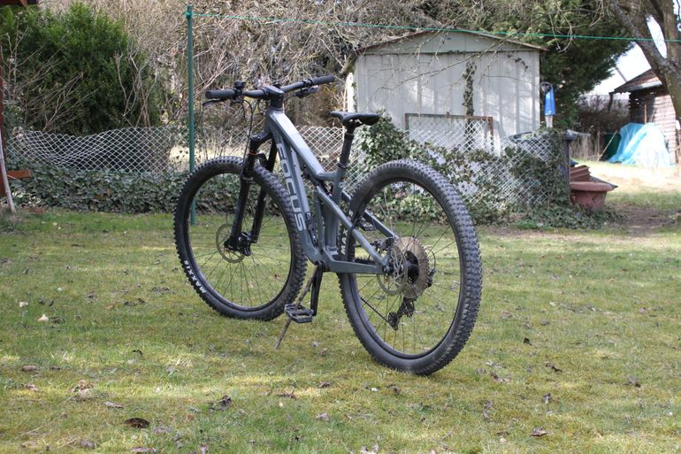 Used Focus Thron 6.8 2021 2021 Mountainbike, Light Gray, 29 — image 3 of 6