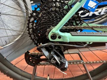 Tweedehands Orbea ALMA H10-EAGLE 2024 2024 Mountainbike — afbeelding 2 van 3