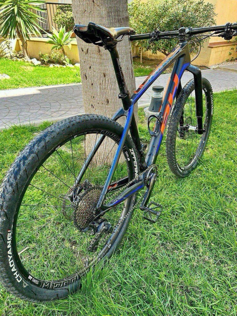 Used BH ULTIMATE RC 7.7 2023 2023 Mountainbike, Black, 29 — image 3 of 8
