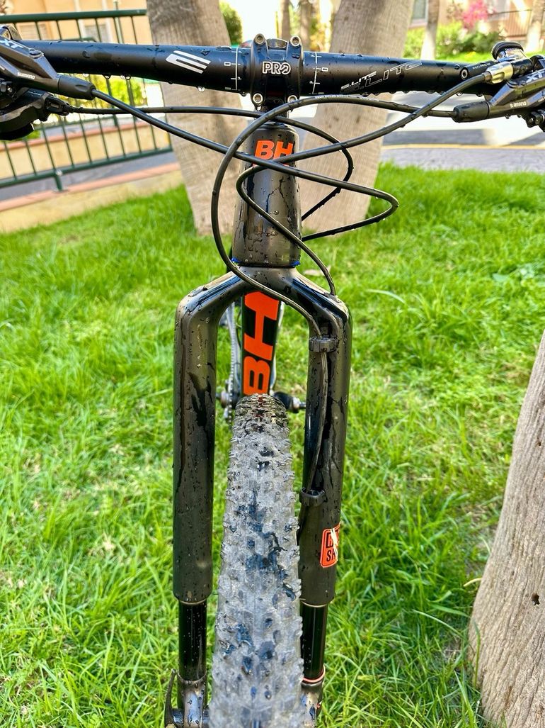 Used BH ULTIMATE RC 7.7 2023 2023 Mountainbike, Black, 29 — image 7 of 8