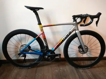 Used Specialized Allez Sprint Custom 2022 Road & Gravel, Grigio chiaro — image 1 of 12