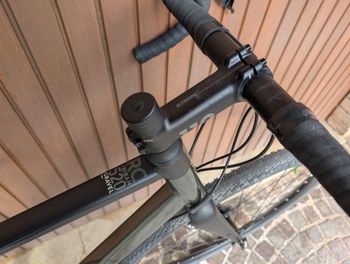 Used TRIBAN triban rc 520 2023 Road & Gravel — image 4 of 8
