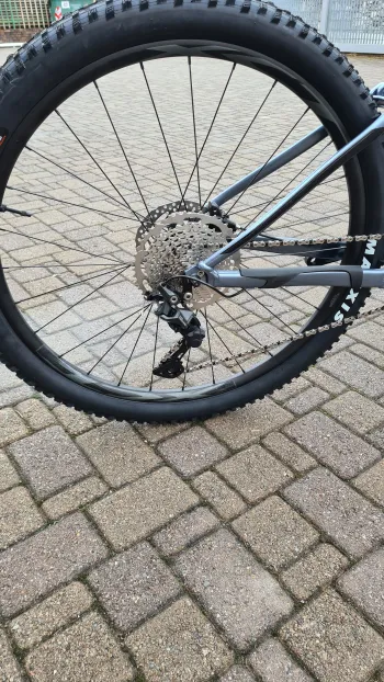 Used Giant Stance 29 2 2022 Mountainbike, Light Gray, 29 — image 4 of 4