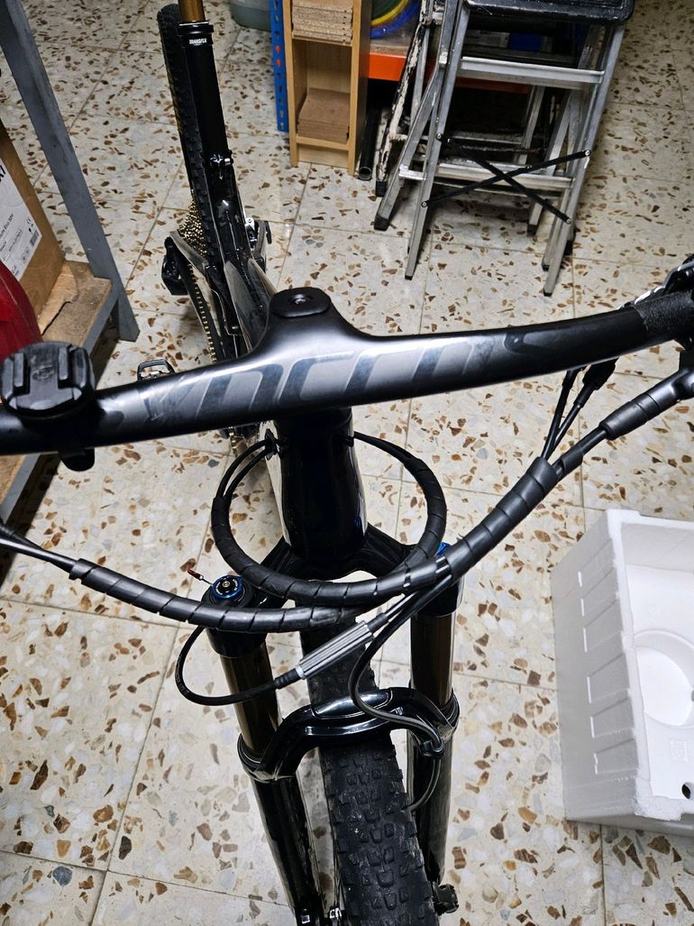 Tweedehands Scott Spark 900 Ultimate 2018 2018 Mountainbike — afbeelding 4 van 12