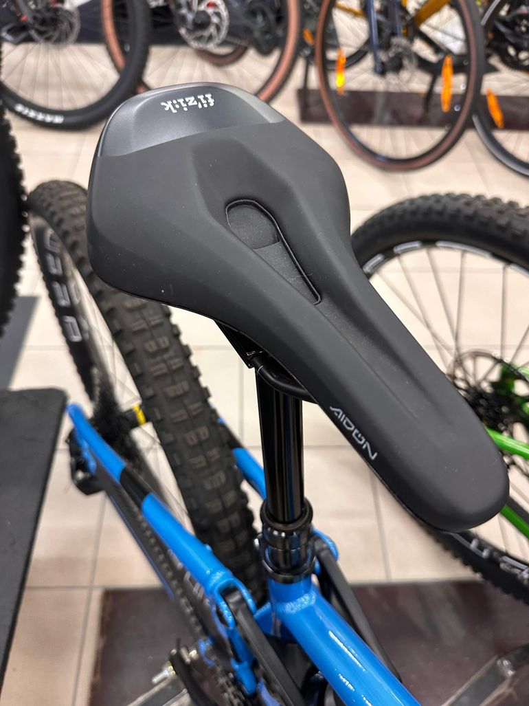 Używany Mondraker CRAFTY R 2023 2023 Mountainbike — zdjęcie 2 z 5