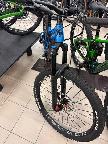 Używany Mondraker CRAFTY R 2023 2023 Mountainbike — zdjęcie 5 z 5