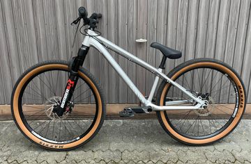 Used Canyon Stitched 360 Pro 2022 2022 Mountainbike, Light Gray, 26 — image 4 of 9
