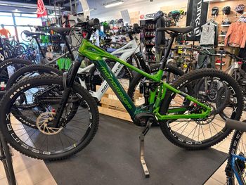 Tweedehands Mondraker CRAFTY R 2024 2024 Mountainbike — afbeelding 1 van 5
