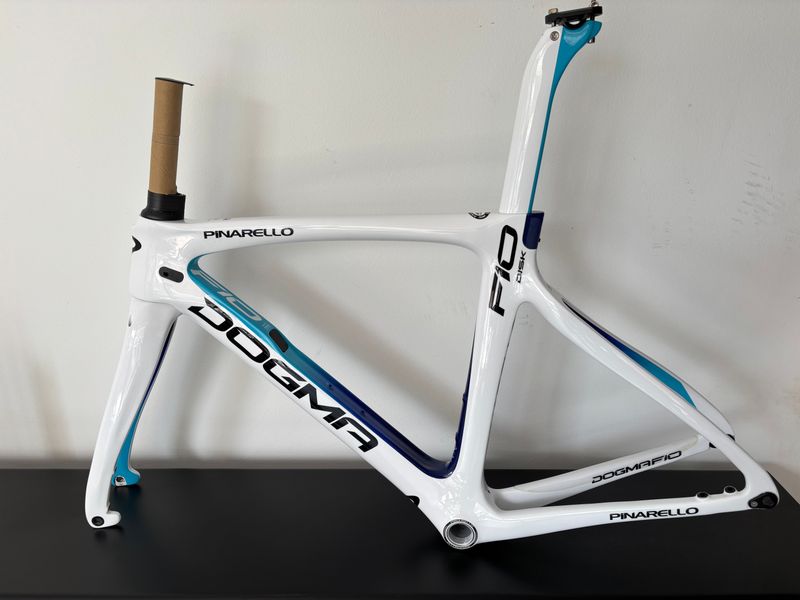 Używany Pinarello Dogma F10 Disk Frameset 2021 2021 Road & Gravel — zdjęcie 4 z 4
