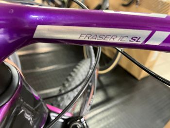 Used Scott Spark supersonic 2022 Mountainbike, Purple — image 4 of 9
