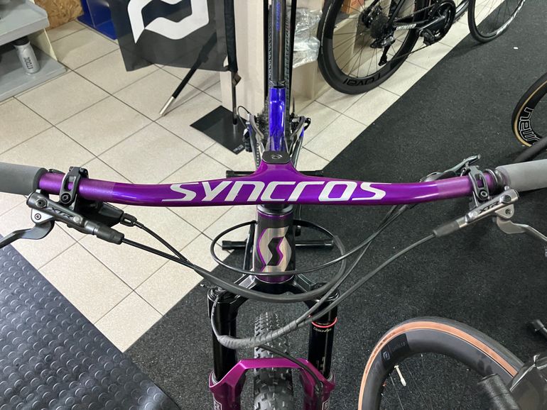 Used Scott Spark supersonic 2022 Mountainbike, Purple — image 8 of 9