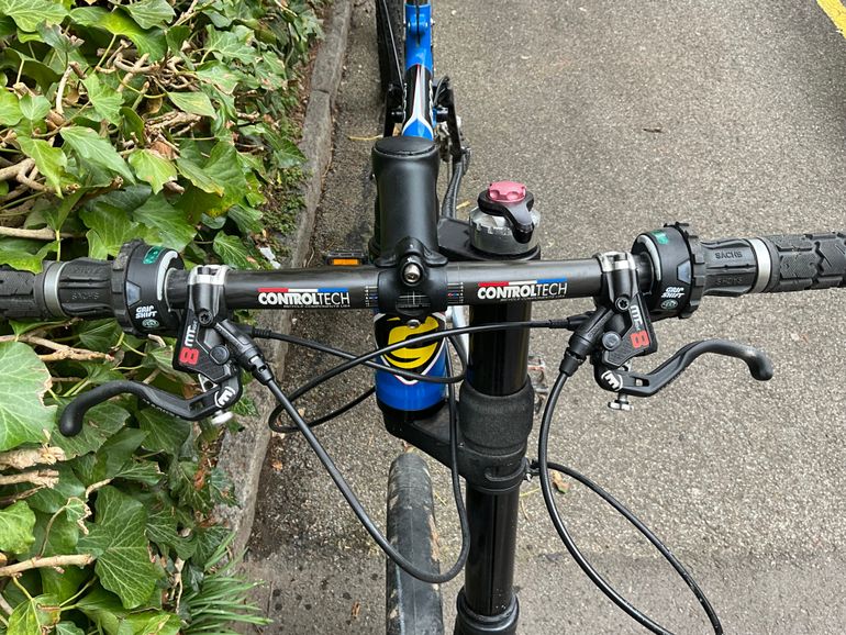 Used Cannondale TEAM VOLVO 2006 Mountainbike, Blue — image 12 of 17