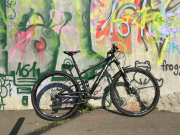 Tweedehands Kona Hei Hei DL Trail 2016 Mountainbike — afbeelding 1 van 4